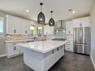 5137 Steinbeck Ct, Carlsbad, CA 92008