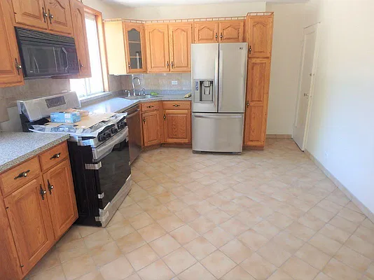 Rented by MAC Realty NY | media 2