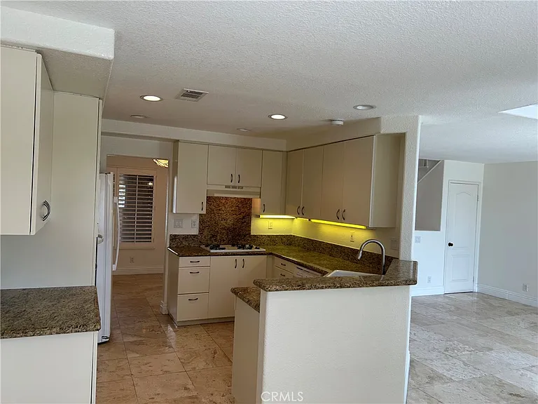 23106 Port Antonio Way — Photo 19
