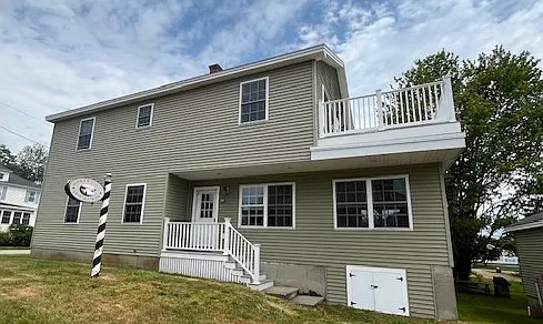 5 bed, 2400 sqft, $2,500 — Photo 1