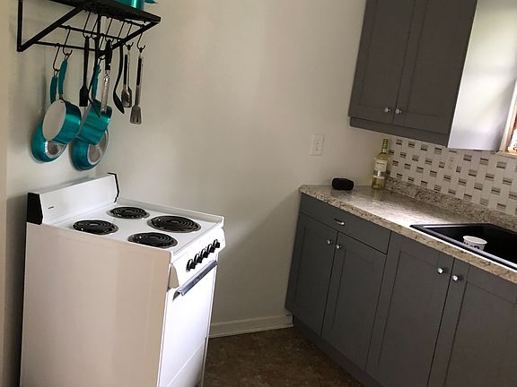 5th image of 1007 Mercer St