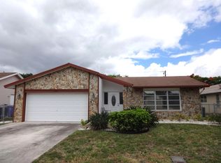 315 SW 33rd Ave, Deerfield Beach, FL 33442