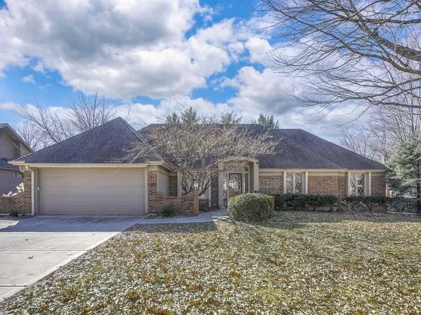 5013 W 112th Ter, Leawood, KS 66211