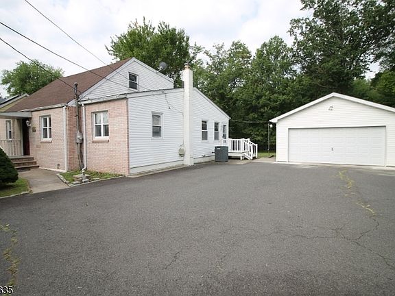 3rd image of 199 Finderne Ave