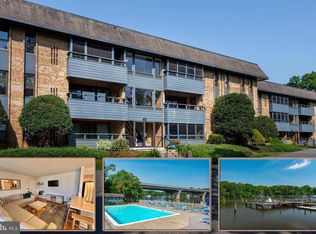 300 Forbes St APT J, Annapolis, MD 21401