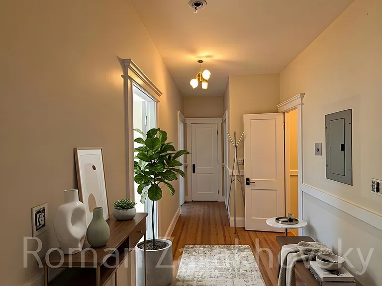 1842 Commonwealth Ave #4 — Photo 1