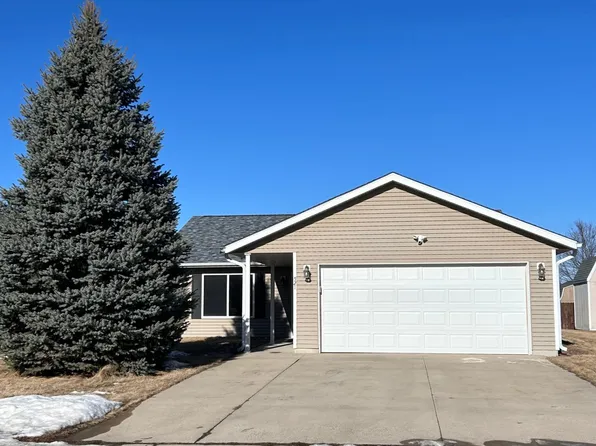 521 Elk Ave, Eden Valley, MN 55329