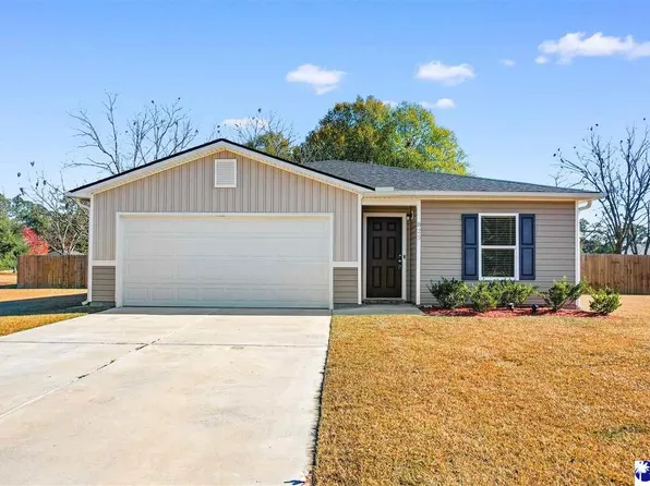 825 Twin Oaks Cir, Lake City, SC 29560