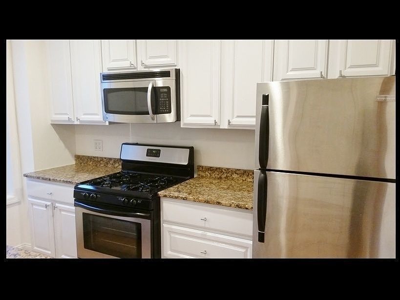 2nd image of 474 W 150th St #Wfl4