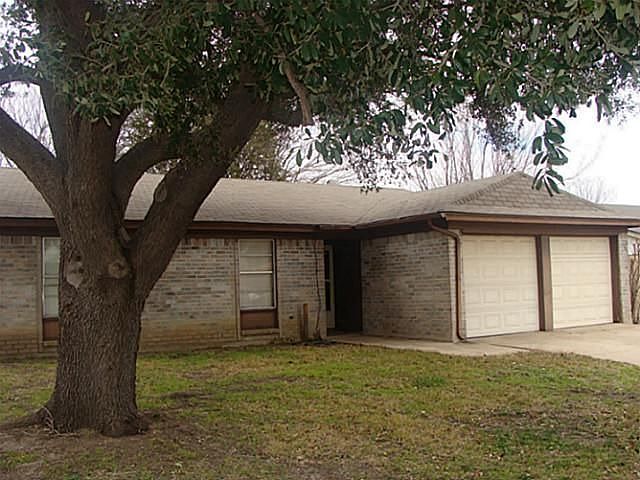 1st image of 720 Admiralty Way