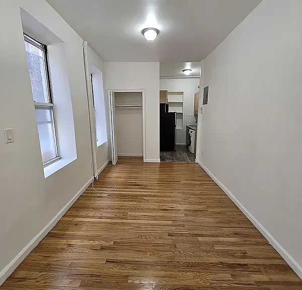 91 E 3rd St #7 — Photo 2