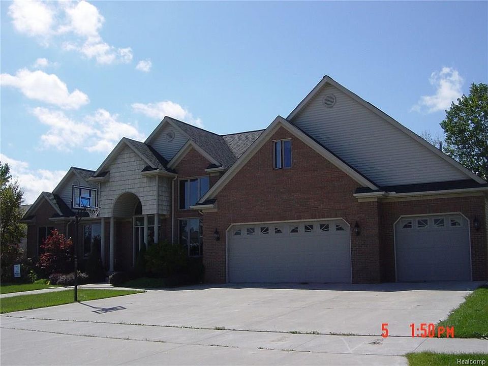 1st image of 524 Kelli Ave
