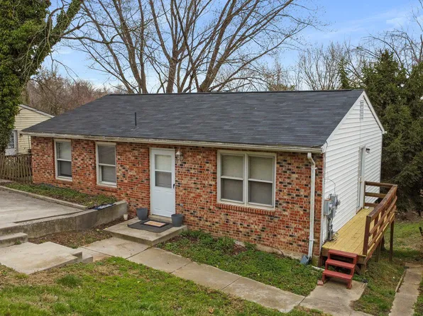 30 E East St, Brunswick, MD 21716