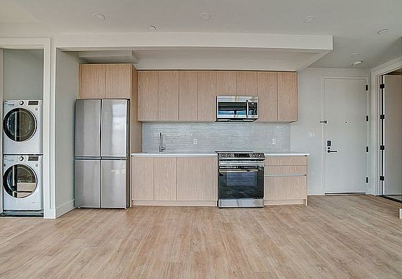 5th image of 1263 Bedford Ave #7F