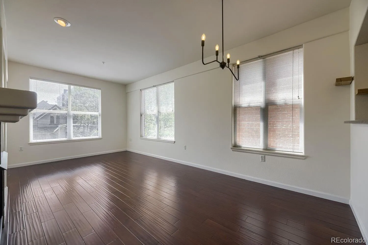 2 bed, 2.0 bath, 1038 sqft, $2,350 — Photo 2