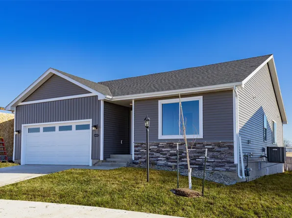 6403 NE 11th Ct, Des Moines, IA 50313