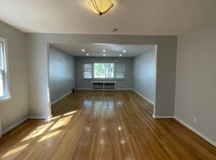 388 Leslie St, Newark, NJ 07112