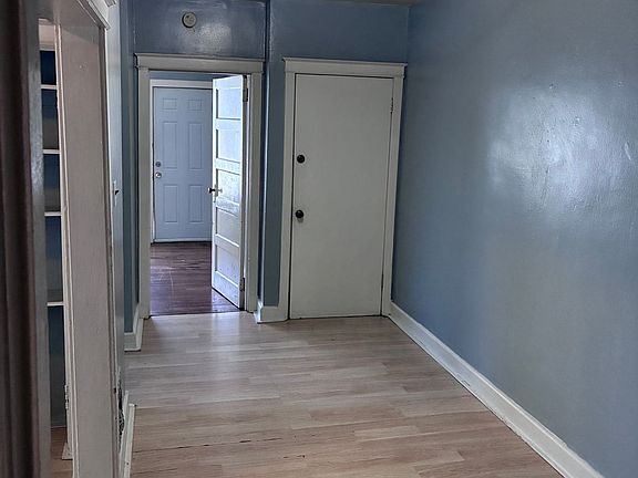 5th image of 3700 S Broadway