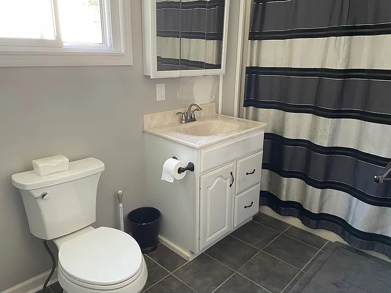 88 Pawling Ave — Photo 16