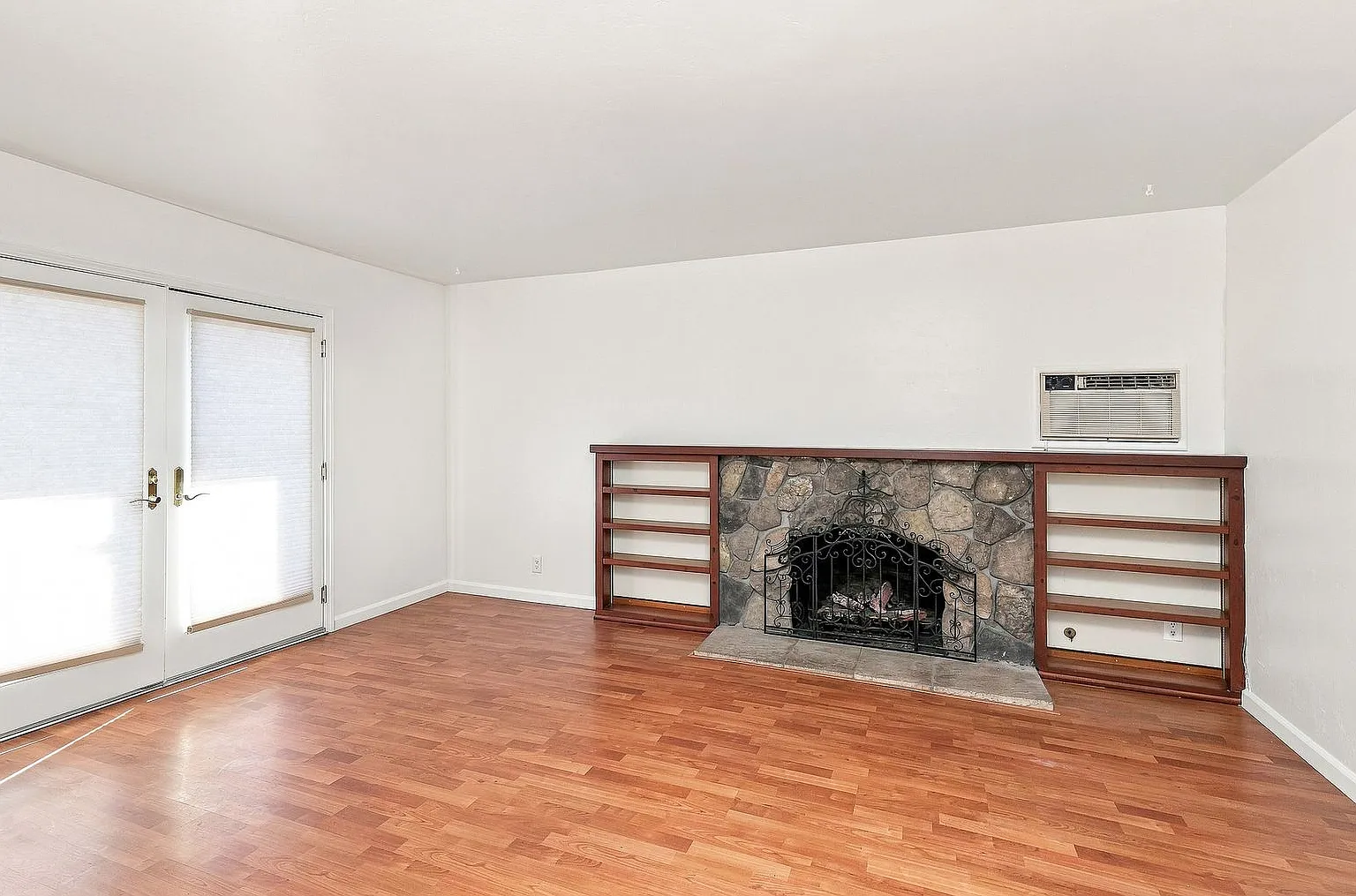 PURE Property Management Presents: Inviting 3 Bedroom 2 Bath Home in Rohnert Park! — Photo 3