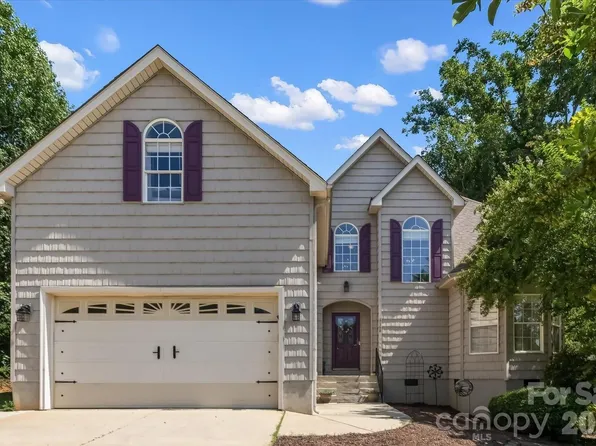 6168 Neptune Dr, Denver, NC 28037