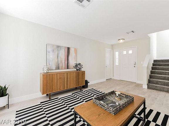 5th image of 401 Tobler Dr