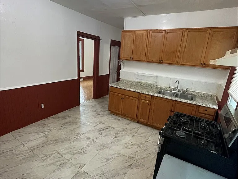 298 Winslow Ave #1 — Photo 9