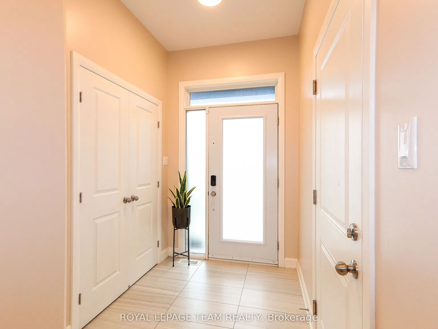 3 bed, $2,850 — Photo 4