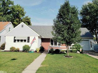2040 Gnahn St, Burlington, IA 52601