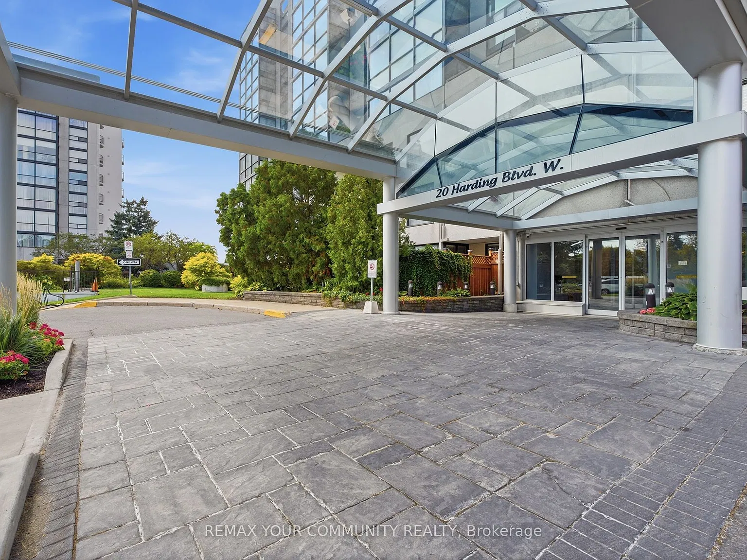 2 bed, $3,500 — Photo 2