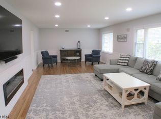 1571 Brookside Rd, Mountainside, NJ 07092