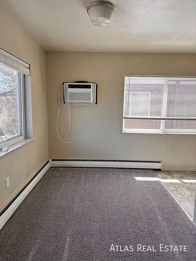 551 S Fairfax Street — Photo 4
