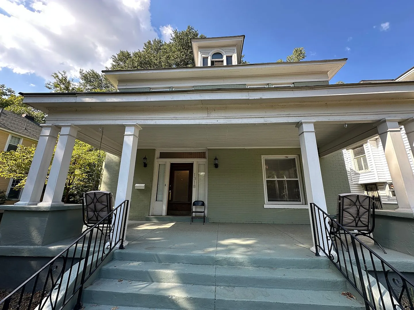 4 Br/ 2 Ba In Central Gardens Area- Available Now! — Photo 2
