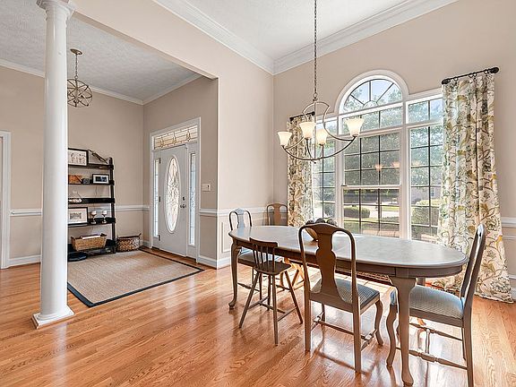 3rd image of 1 Insley Cir