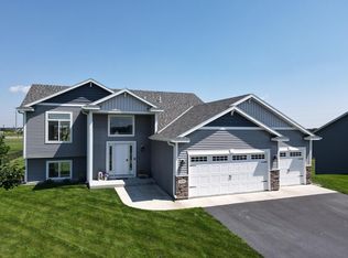 830 10th St, Clearwater, MN 55320