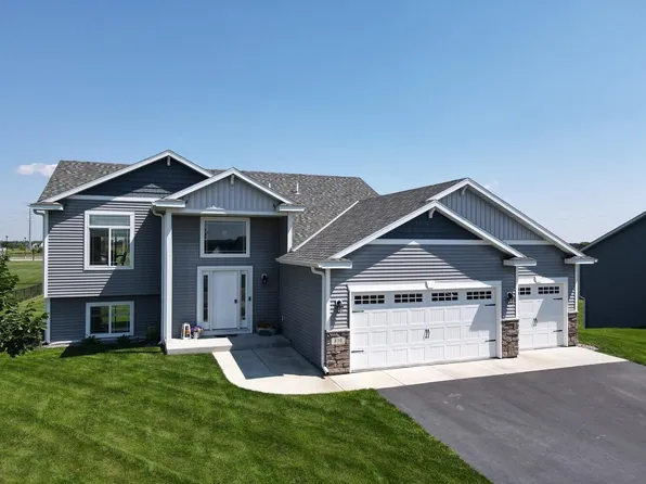 830 10th St, Clearwater, MN 55320