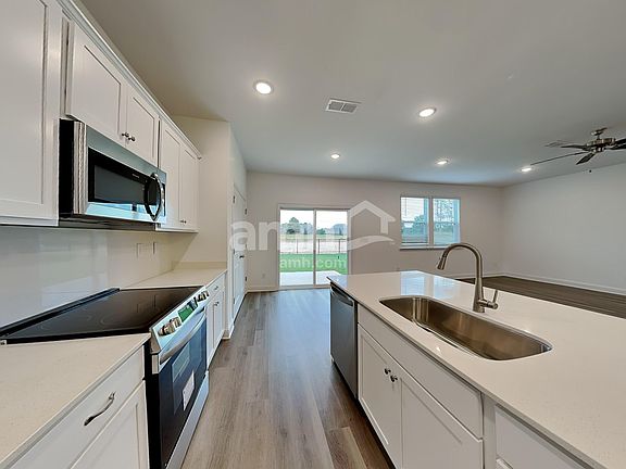 4th image of 1008 Livengood Way