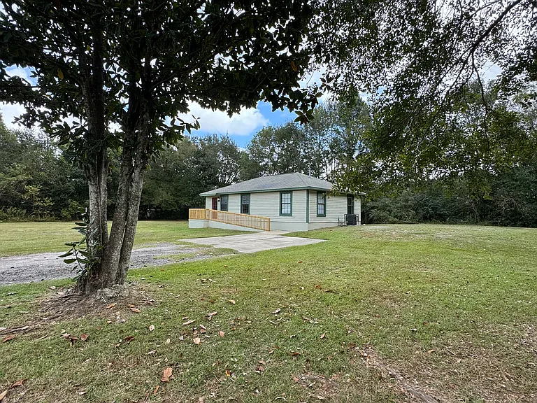 461 Benjulyn Rd — Photo 1