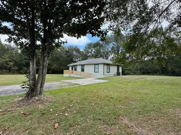 461 Benjulyn Rd, Cantonment, FL 32533