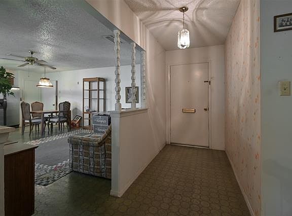 5th image of 3308 Kensington Dr