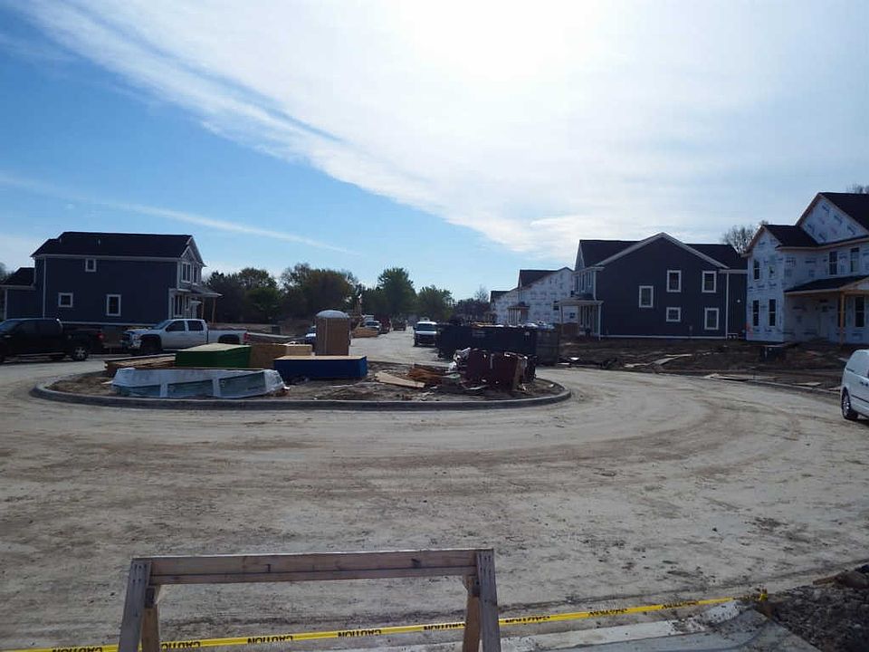 1st image of 420 Vanessa Ct