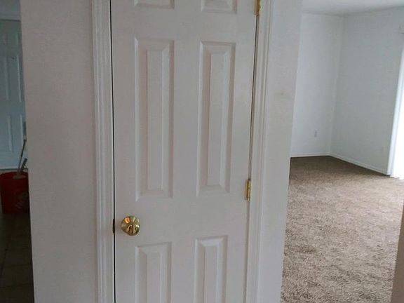 4th image of 822 E Pioneer Ave #209