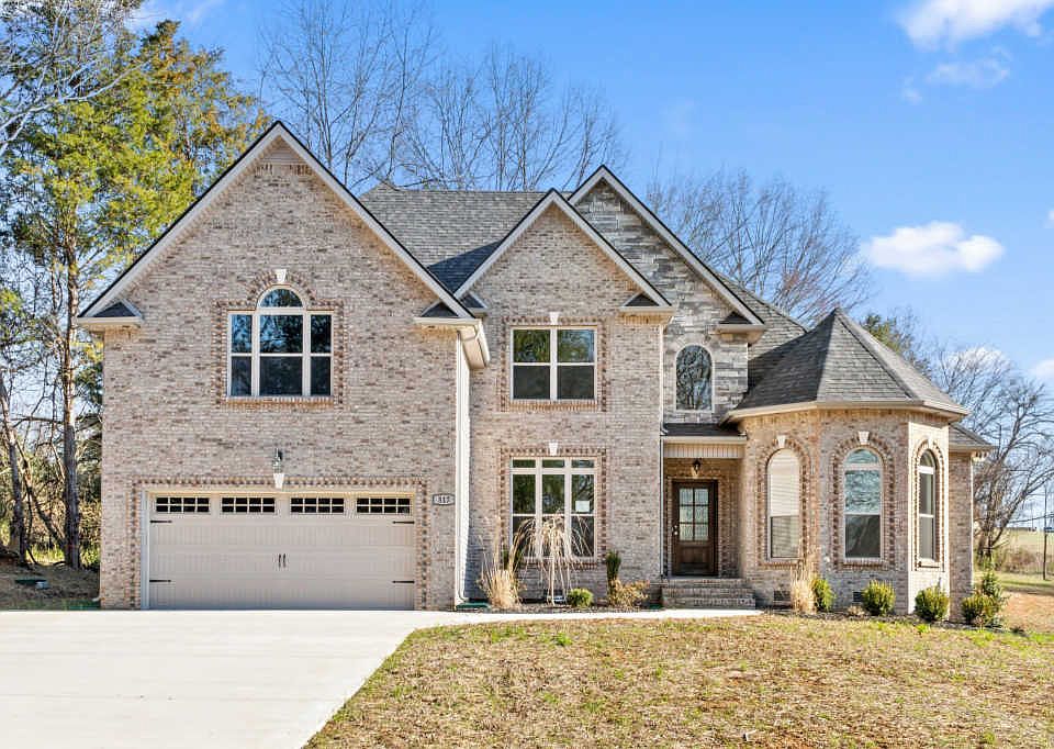 1st image of 211 Autumnwood Blvd