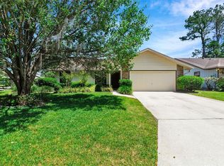 6335 NW 37th Dr, Gainesville, FL 32653