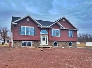 34 Tyler Dr, Drums, PA 18222