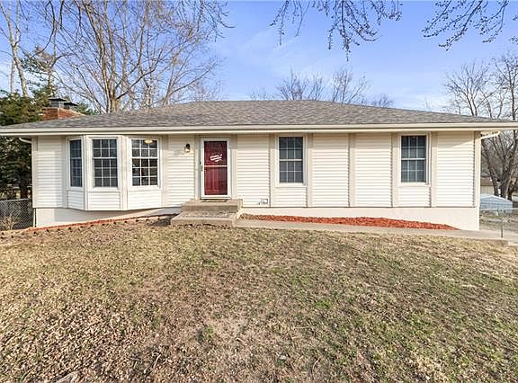 2nd image of 11785 Cobblestone Cir