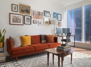 515 W 36th St APT 32C, New York, NY 10018