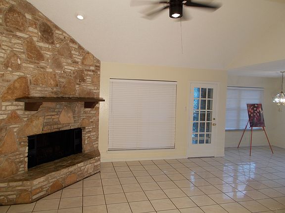 3rd image of 8427 Shallow Creek Dr