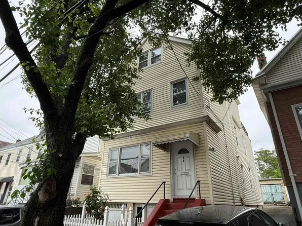 80 Mcadoo Avenue image 1 of 8