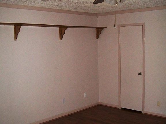5th image of 3006 Linda Dr